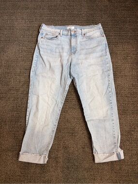 Denizen by Levi’s Light Wash Boyfriend Jeans Size 12 / 31R Raw Cuffed Hem